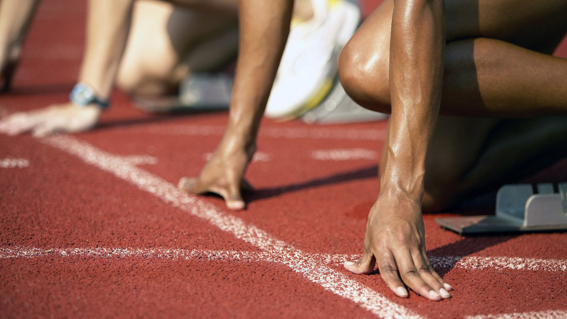 中国香港队如何应对国际乒联混合团体世界杯中的强劲对手，香港乒乓球队和大陆一起训练